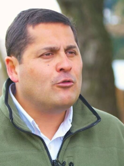 Alcalde de Linares critica a Chile Vamos y propone voto electrónico