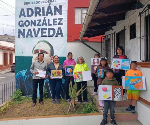 Adrián González Naveda promueve taller de arte en Coatepec