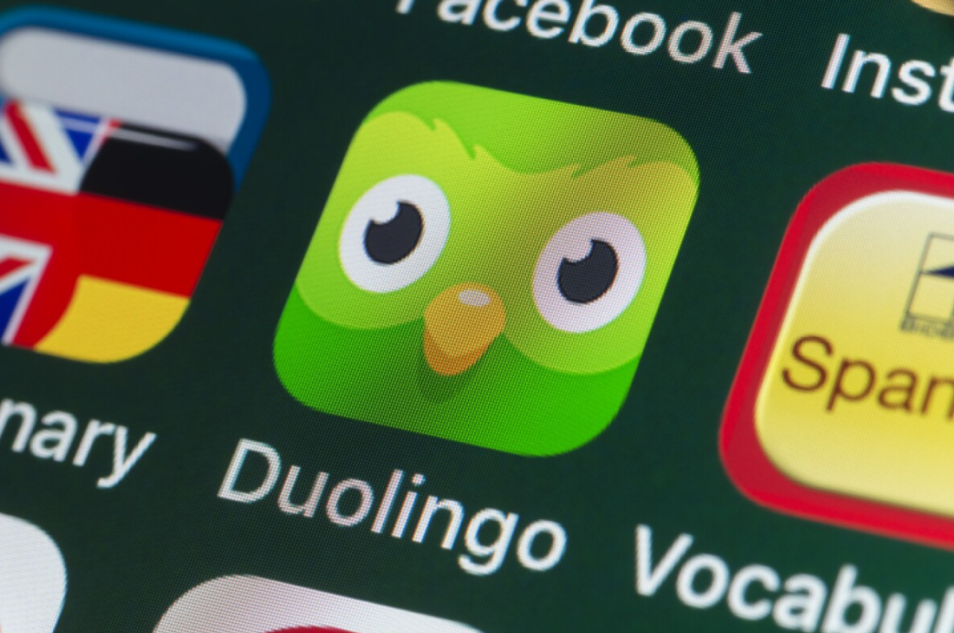 Duolingo cae 12% en Bolsa pese a récord de usuarios y suscriptores
