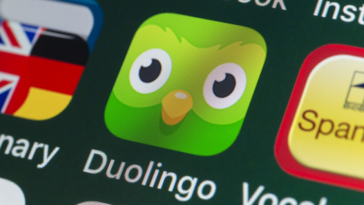 Duolingo cae 12% en Bolsa pese a récord de usuarios y suscriptores