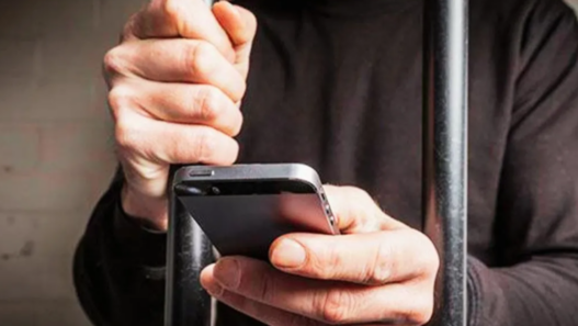 Congreso de Puebla busca endurecer penas por celulares en penales