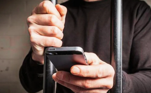 Congreso de Puebla busca endurecer penas por celulares en penales