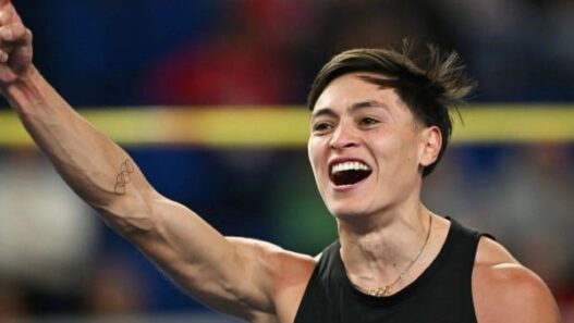Erick Portillo gana oro en salto de altura en Polonia 2026