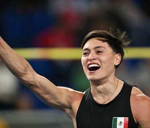 Erick Portillo gana oro en salto de altura en Polonia 2026