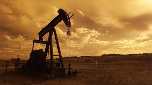 Petróleo WTI cae 2% ante posible acuerdo entre EE UU e Irán
