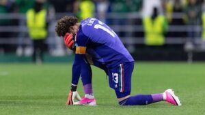 Javier Aguirre confirma a Memo Ochoa como titular ante Chequia
