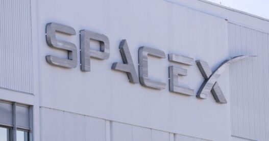 SpaceX y Google firman acuerdo de IA previo a salida a bolsa