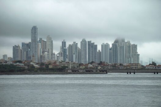 Panamá grava con 15% a empresas fantasma para evitar evasión fiscal
