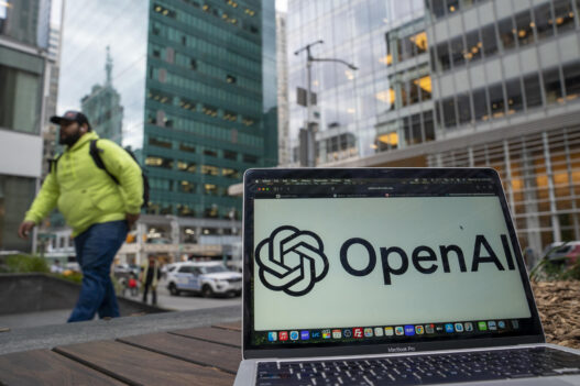 Florida demanda a OpenAI y Sam Altman por negligencia en ChatGPT