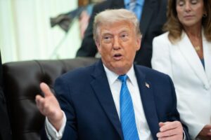 Trump afirma que EE UU podría invadir Irán “mañana mismo”
