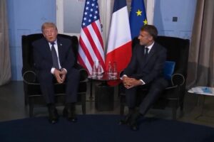 Trump y Macron abordan acuerdo con Irán en cumbre del G7