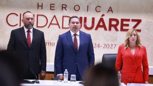 Alcalde de Ciudad Juárez pide licencia para buscar gubernatura
