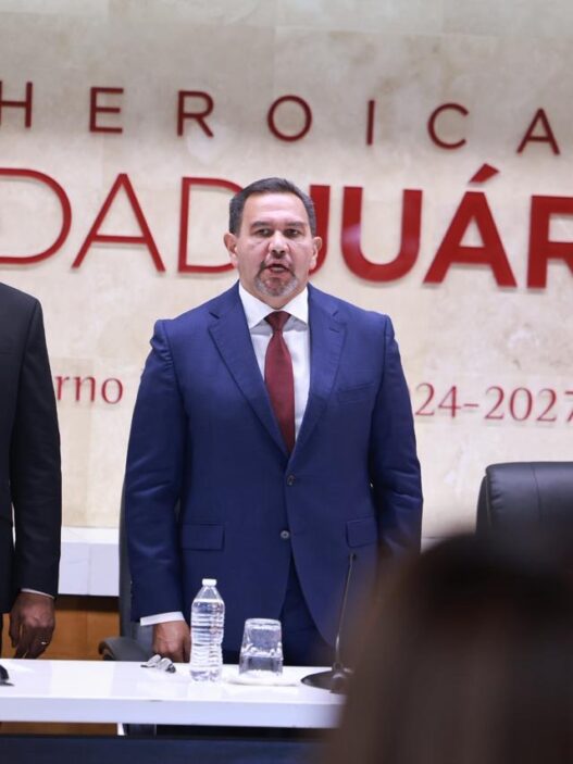 Alcalde de Ciudad Juárez pide licencia para buscar gubernatura