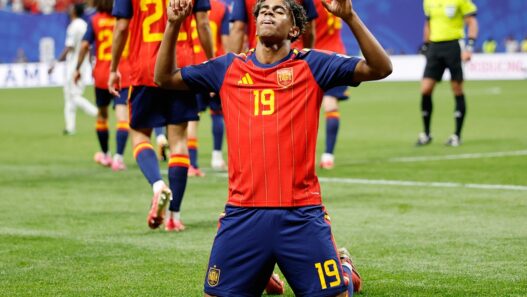 Lamine Yamal lidera goleada de España 4-0 sobre Arabia Saudí