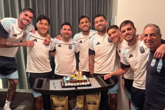 Messi celebra su 38 cumpleaños con selección argentina en el Mundial