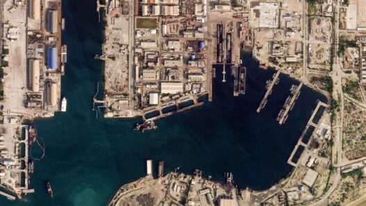 Irán limita seguridad a buques fuera de su control en Ormuz