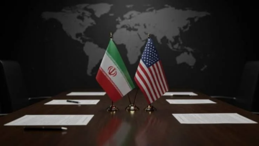 Pakistán confirma diálogo Irán-EE UU pese a tensión en Ormuz