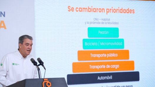 Nuevo León busca que 40% de la población use transporte público