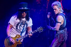 Slash debuta en Broadway con musical ganador del Tony