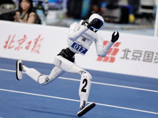 Robot chino Tiangong rompe récord mundial en 100 metros planos