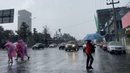 Prevén lluvias y tormentas eléctricas en Nuevo León este sábado