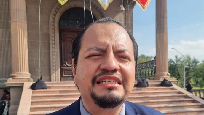 Abren registro a Becas Benito Juárez para preparatorias en NL