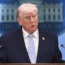 Medios de EE.UU. boicotean cobertura tras veto de Trump