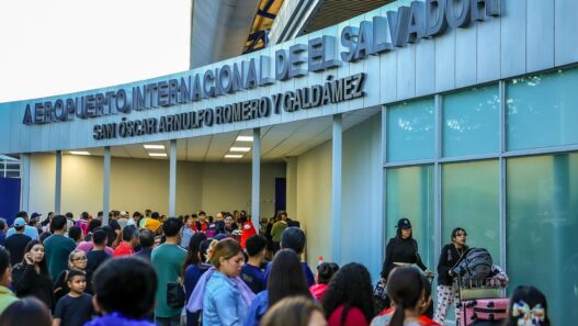 El Salvador recibe más de 3.2 millones de turistas en 2026