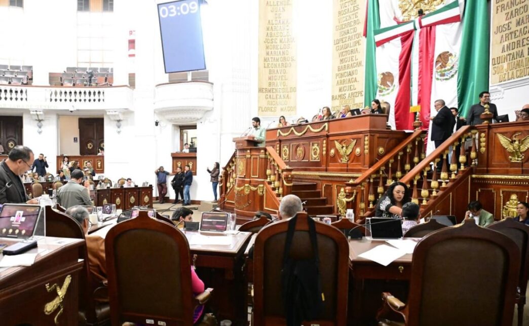 Morena propone ley contra fraudes en hoteles de CDMX