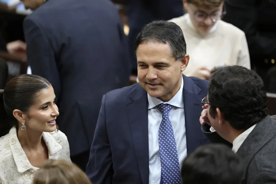 Honorio Henríquez, nuevo presidente del Senado con apoyo del Pacto