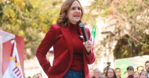 Clara Luz Flores, candidata de Morena a Nuevo León en 2027