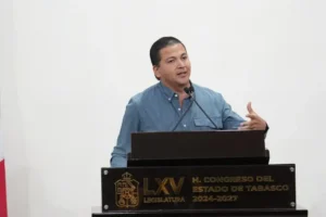 Bracamonte critica como “chiste” propuesta del PRI sobre Defensores