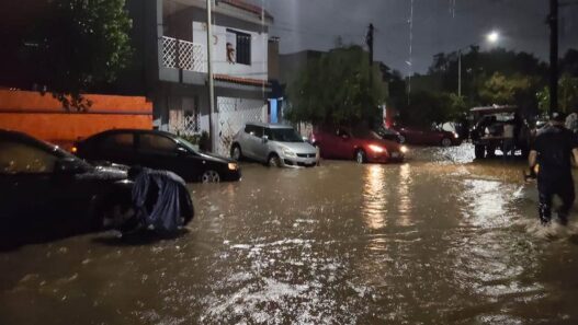 Lluvias en Nuevo León provocan 81 emergencias atendidas por 911