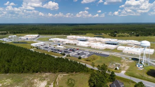 Migrantes denuncian detención prolongada e indefinida en ICE Georgia
