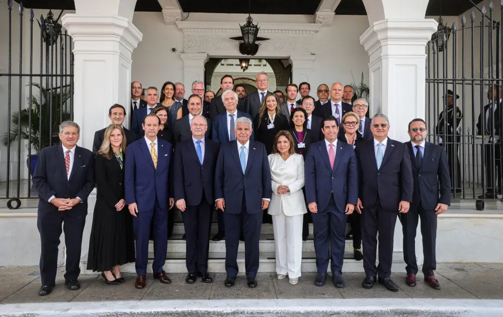 Mulino inaugura foro del WEF para impulsar a Panamá como hub global