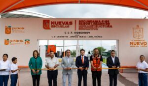 Samuel García inaugura secundaria y refuerza educación en Cadereyta