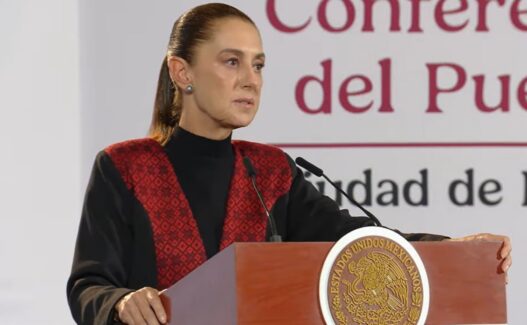 Sheinbaum defiende soberanía y acusa a Calderón por agentes de EU