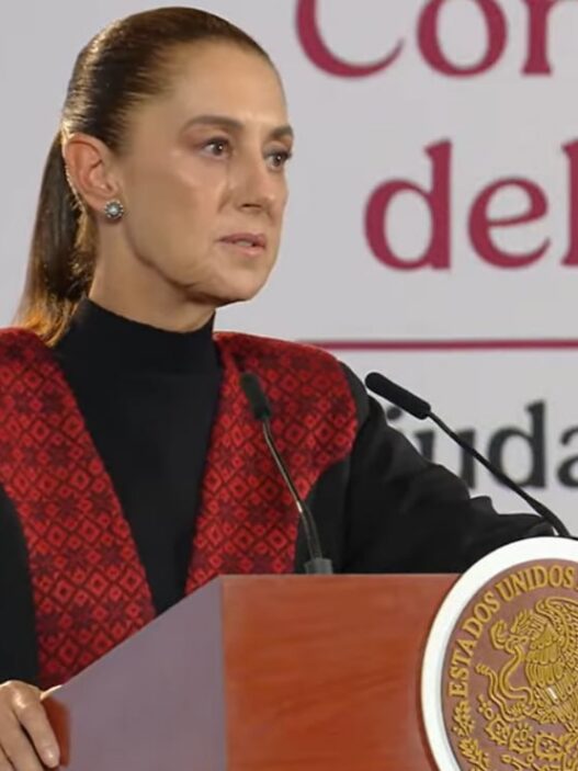 Sheinbaum defiende soberanía y acusa a Calderón por agentes de EU
