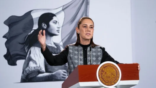 Sheinbaum destaca principios y transparencia en 15 años de Morena