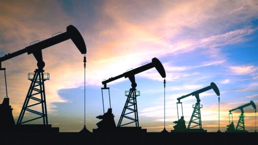 Petróleo WTI supera los 100 dólares por tensiones globales
