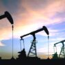 Petróleo WTI supera los 100 dólares por tensiones globales