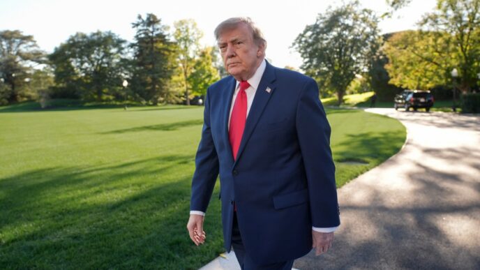 Trump declarará ante la BBC en enero y pide veto a video