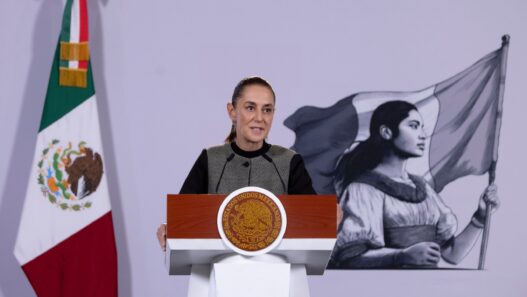 Sheinbaum homenajea a Cuauhtémoc Cárdenas y su legado democrático